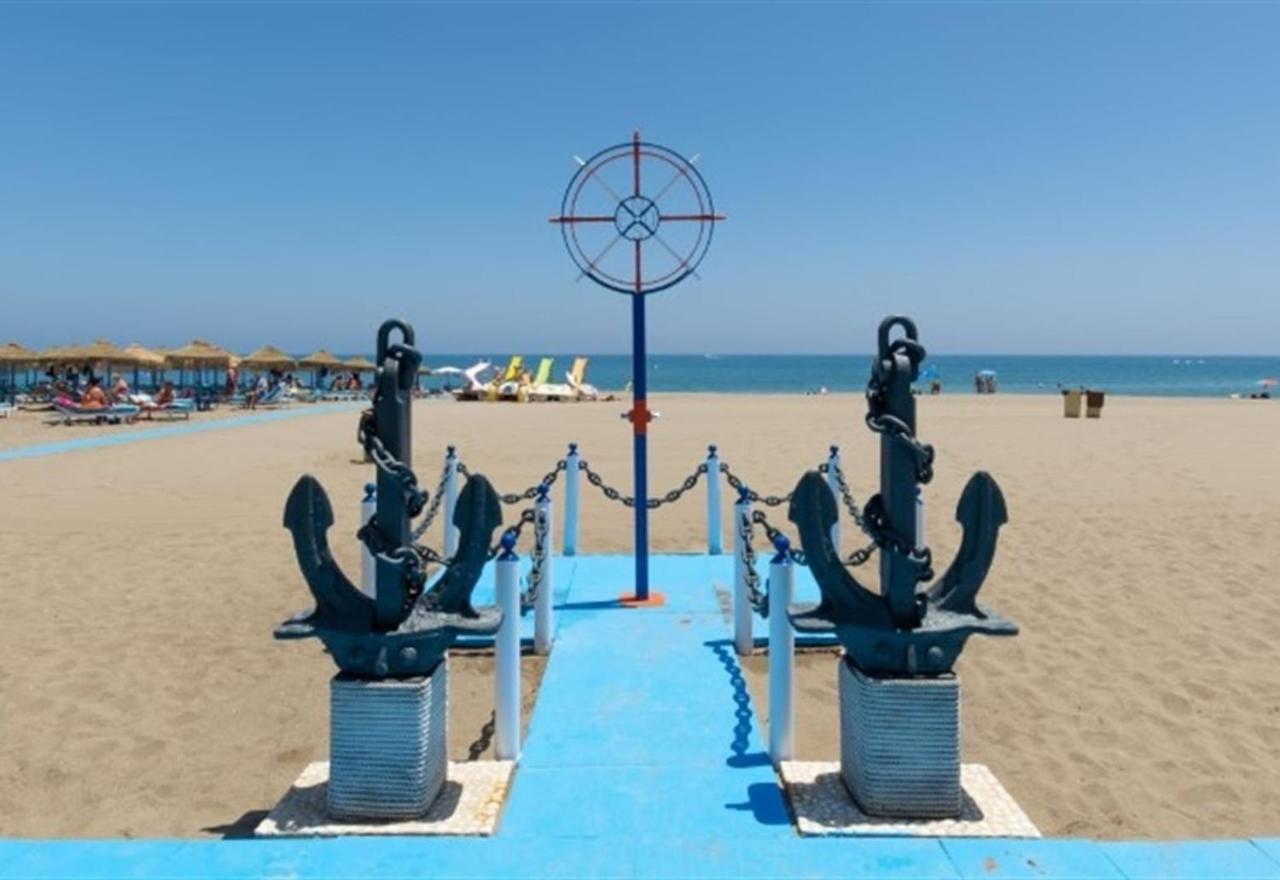 Beach Apartment Montemarcarihuela Torremolinos Exterior foto